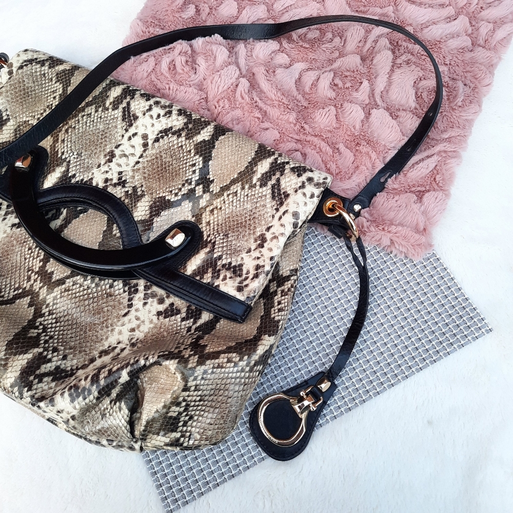 Made in Italy Francesco Biasia Snakeskin Messenger Flap Convertible Shoulder Bag - Picture 1 of 11